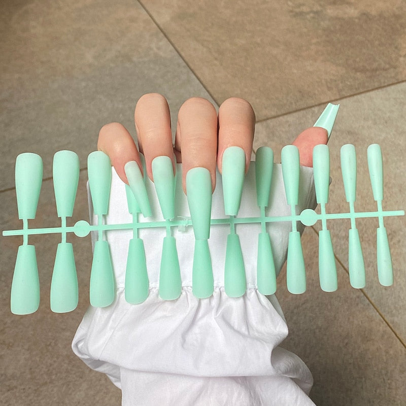 24pcs Unhas postiças coloridas, Super matte bailarina.